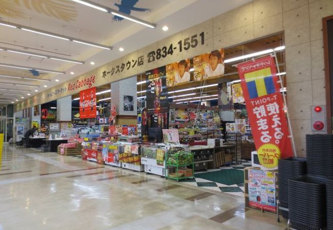 買い物客はどこから？