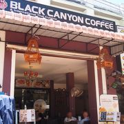 暑いときは冷たい飲み物を　Black Canyon Coffee