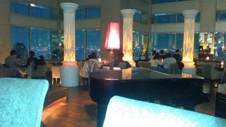 景色もそこそこ良く、安くて、それなりにおいしい