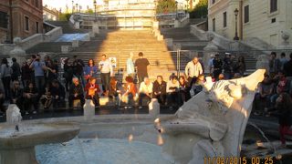 「トレビの泉」に続いて、ここも工事中