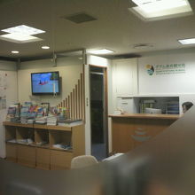 グアム政府観光局の東京オフィスの室内の様子です。