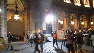 テルミニ駅から地下鉄で一駅、歩いても近い