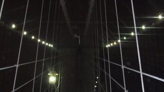 ニューヨークとブルックリンを結ぶ美しい橋