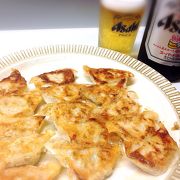 餃子とビールのみです