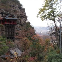 社務所前が、観音堂が一番綺麗に見えると思います