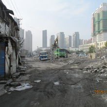 撤去工事中の現場。