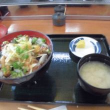 カバ丼