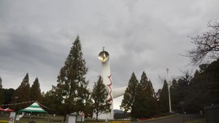 大阪モノレールで行くことが出来ます