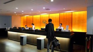 羽田空港第1ターミナル北ウィング JALサクララウンジ