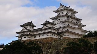 姫路城は危険、周辺施設は観光資源にあぐらをかいている