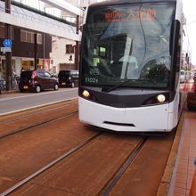 スタイリッシュな路面電車