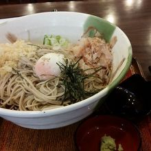 2倍盛り。安くて腹いっぱいになります。