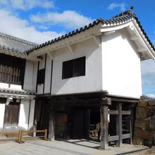 備前門。備前丸から出るには備前門を通ります。