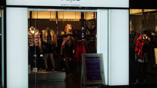 グランフロント大阪北館１階に