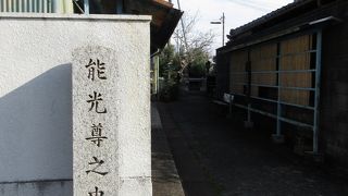 高野山 中門の二天王を彫った仏師。