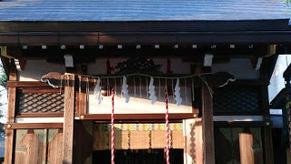 住宅街の中にひっそりとあります