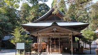 南北朝時代の日本史に興味のある方は是非訪れてみてください。