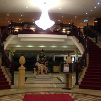 エントランスはクリスマスツリーがかざられていました。