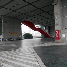 階段で３階の「江戸東京ひろば」に上ると…