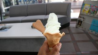 ソフトクリームを食べに工場へ...