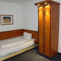 最近、改装された様子、元はツインルームだったようです。