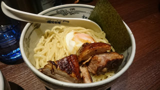 蒲焼きチャーシューはボリュームあり