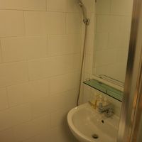 洗面所がくっついたシャワーです。