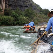 ところどころ流れの速い瀬が在りますが、殆どゆるやかな流れです