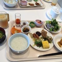 朝食はこんな感じのビュッフェ