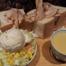 チキンサンドイッチ