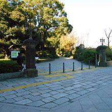 この「有楽門」から入園しました