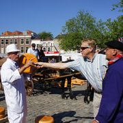 チーズの街ゴーダでチーズ祭りを見学