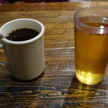 コーヒーはお代わりを頻繁につぎに来てくれます