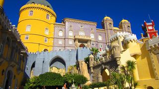 テーマパークのようなおとぎの城