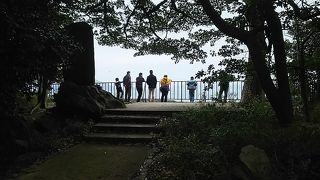 せっかくなら月見御殿まで登って敦賀港を一望しよう