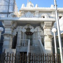 インド ジャイナ教の寺院もあります。