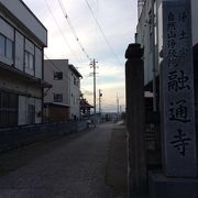 駅から徒歩10分