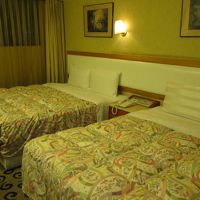 ダブルベッドが２台のツイン