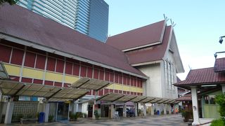 駅から少し距離があります。