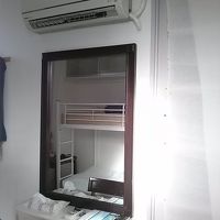 エアコン＆TV完備。コンセントも有り