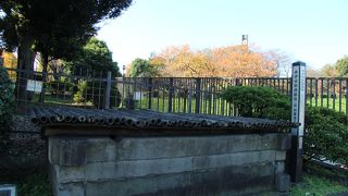 国会前庭庭園前にあり