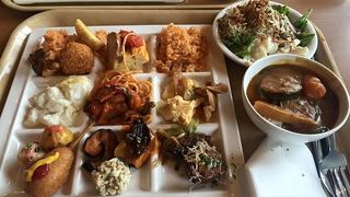 温泉付のバイキング