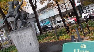 牧童の像でございます