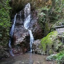 五常の滝 （ごじょうのたき）