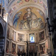 主祭壇ドームのモザイク画