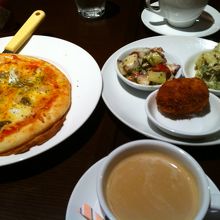 アツアツコロッケ