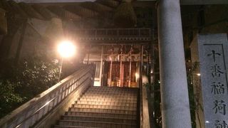 麻布十番駅を出てすぐ