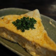 生揚げ。写真では分かりづらいですが、結構大きいです。