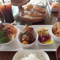 朝食。これは和食。かなり満足でした。