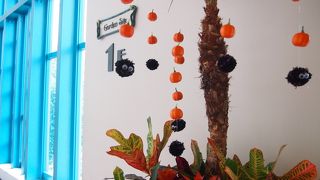 テーマパークっぽいショッピング施設